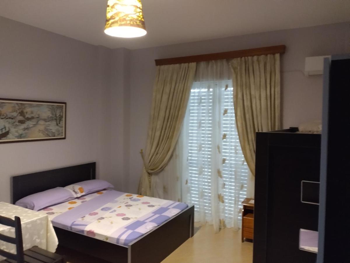 Lukovë Xuxi Apartments מראה חיצוני תמונה