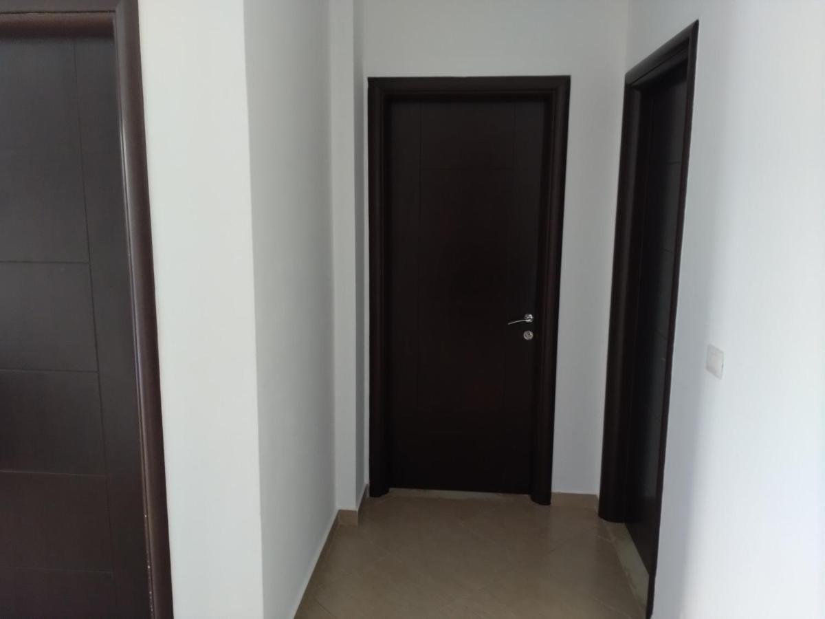 Lukovë Xuxi Apartments מראה חיצוני תמונה